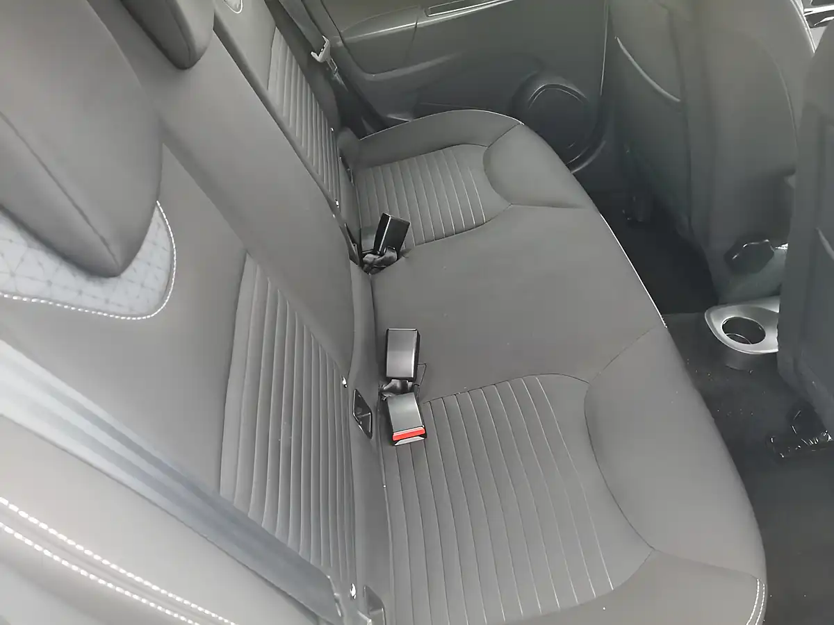 Used 2014 Renault Clio Dynamique S Medianav White - Interior and Exterior details 10