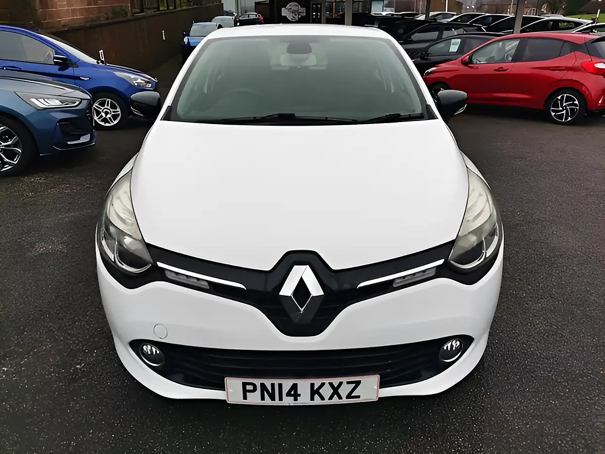Used 2014 Renault Clio Dynamique S Medianav White - Interior and Exterior details 2
