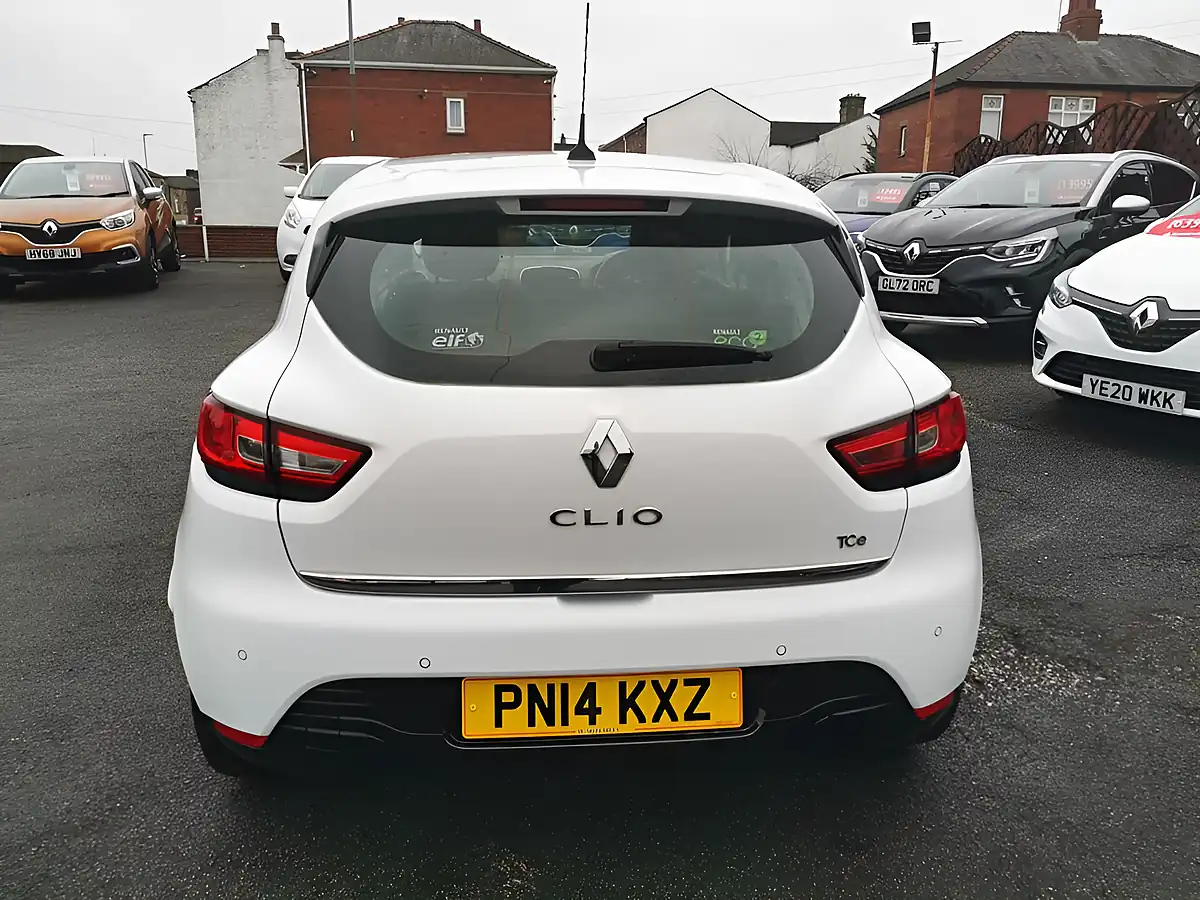 Used 2014 Renault Clio Dynamique S Medianav White - Interior and Exterior details 5