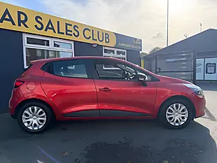 Used 2014 Renault Clio Expression Red - Interior and Exterior details 12