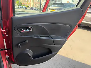 Used 2014 Renault Clio Expression Red - Interior and Exterior details 16
