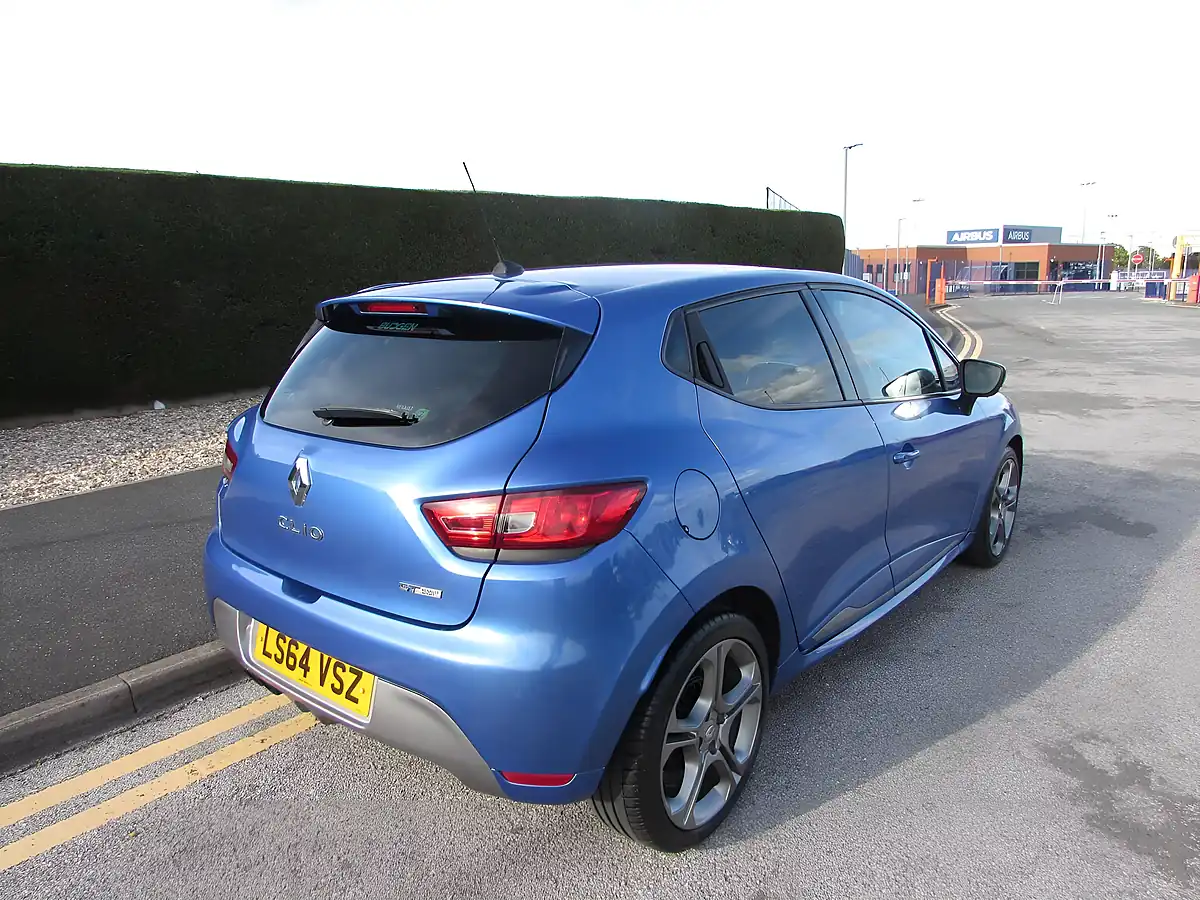 Used 2014 Renault Clio GT Line Blue - Interior and Exterior details 7