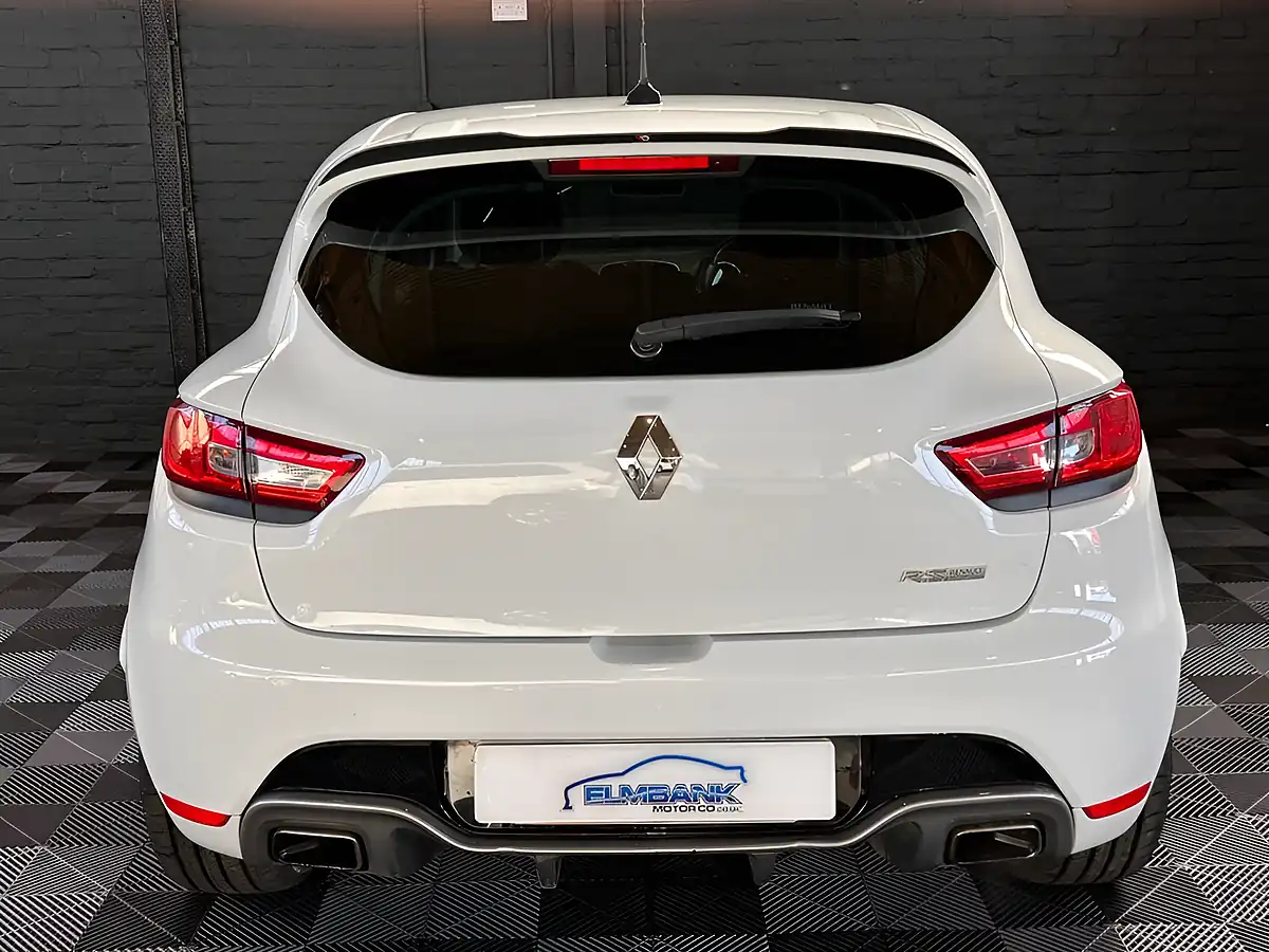 Used 2014 Renault Clio Renaultsport Glacier White - Interior and Exterior details 11
