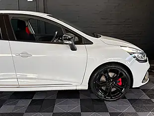 Used 2014 Renault Clio Renaultsport Glacier White - Interior and Exterior details 16