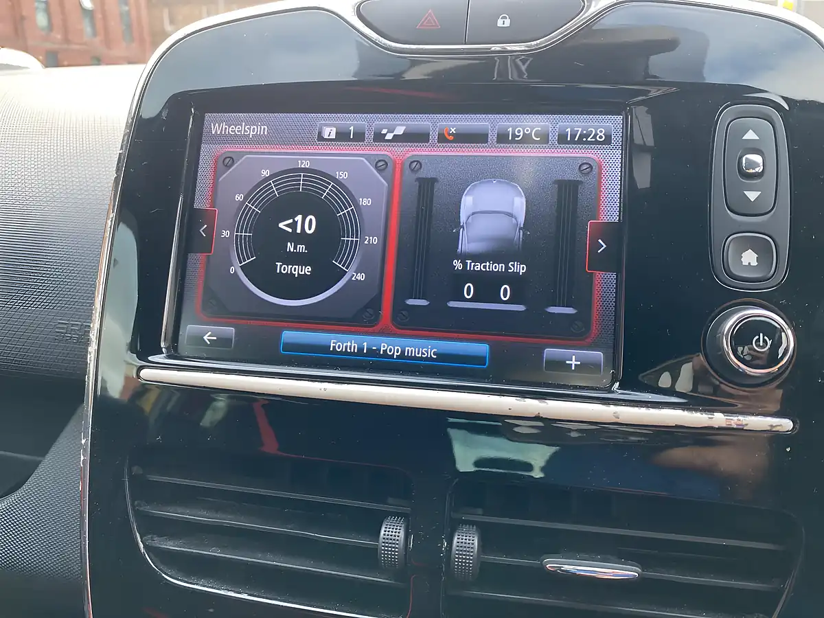 Used 2014 Renault Clio Renaultsport Lux Yellow - Interior and Exterior details 18