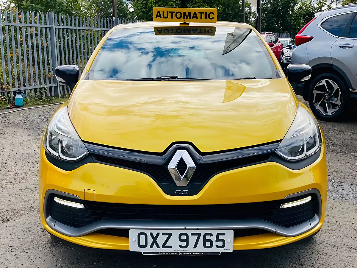 Used 2014 Renault Clio Renaultsport Lux Yellow - Interior and Exterior details 2