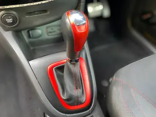 Used 2014 Renault Clio Renaultsport Lux Yellow - Interior and Exterior details 4