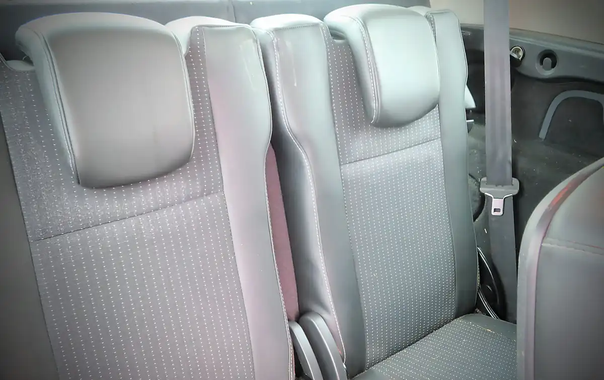 Used 2014 Renault Grand Scenic Dynamique Tom Tom Metallic Bronze - Interior and Exterior details 10