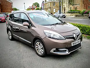 Used 2014 Renault Grand Scenic Dynamique Tom Tom Metallic Bronze - Interior and Exterior details 8