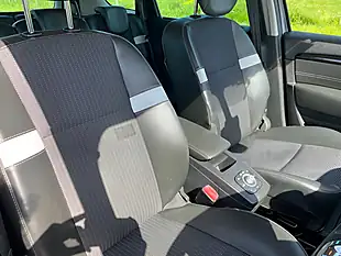 Used 2014 Renault Grand Scenic Dynamique Tomtom Grey - Interior and Exterior details 8