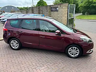 Used 2014 Renault Grand Scenic Energy Dynamique Tomtom Red - Interior and Exterior details 13
