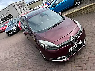 Used 2014 Renault Grand Scenic Energy Dynamique Tomtom Red - Interior and Exterior details 14
