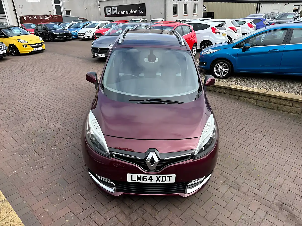 Used 2014 Renault Grand Scenic Energy Dynamique Tomtom Red - Interior and Exterior details 16
