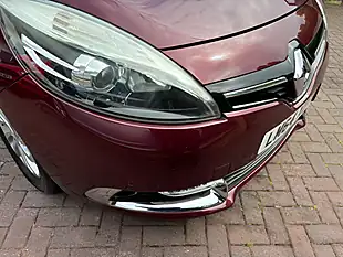 Used 2014 Renault Grand Scenic Energy Dynamique Tomtom Red - Interior and Exterior details 18
