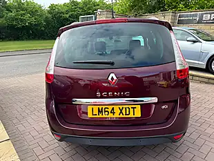 Used 2014 Renault Grand Scenic Energy Dynamique Tomtom Red - Interior and Exterior details 9