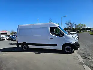 Used 2014 Renault Master MM35 Business Mwb Glacier White - Interior and Exterior details 2