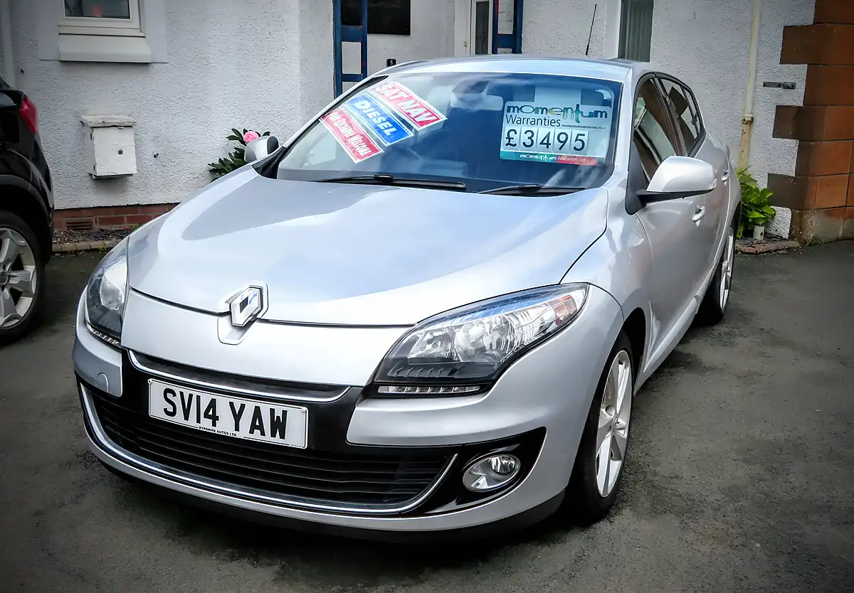 Used 2014 Renault Megane Dynamique Tom Tom Metallic Silver - Front View