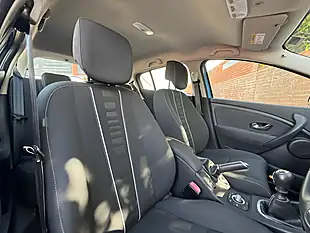 Used 2014 Renault Megane Dynamique Tomtom Blue - Interior and Exterior details 10