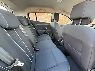 Used 2014 Renault Megane Dynamique Tomtom Blue - Interior and Exterior details 12