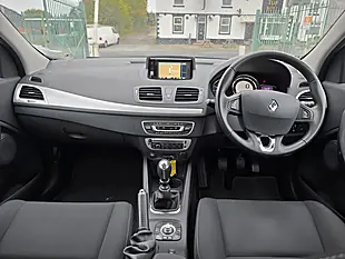 Used 2014 Renault Megane Dynamique Tomtom White - Interior and Exterior details 11