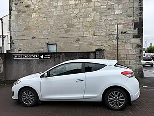 Used 2014 Renault Megane Knight Edition White - Interior and Exterior details 15