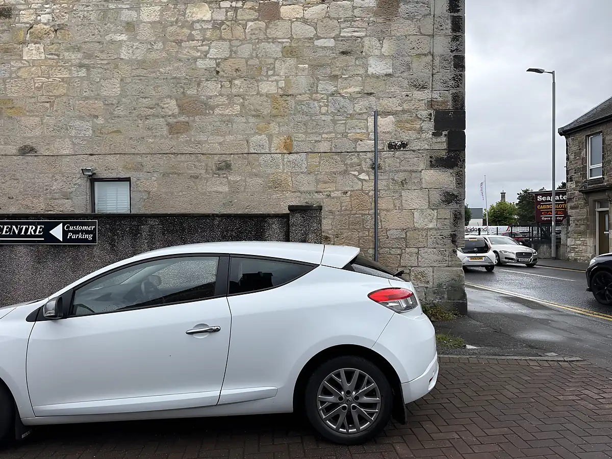 Used 2014 Renault Megane Knight Edition White - Interior and Exterior details 18