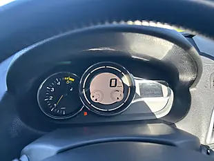 Used 2014 Renault Megane Limited Edition Diamond Black - Interior and Exterior details 14