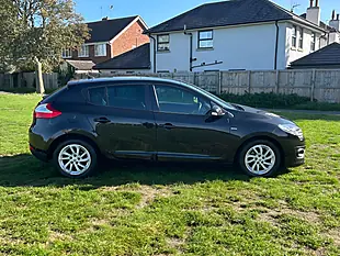 Used 2014 Renault Megane Limited Edition Diamond Black - Interior and Exterior details 3
