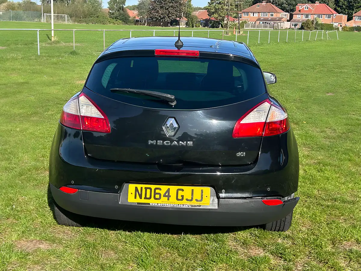 Used 2014 Renault Megane Limited Edition Diamond Black - Interior and Exterior details 4