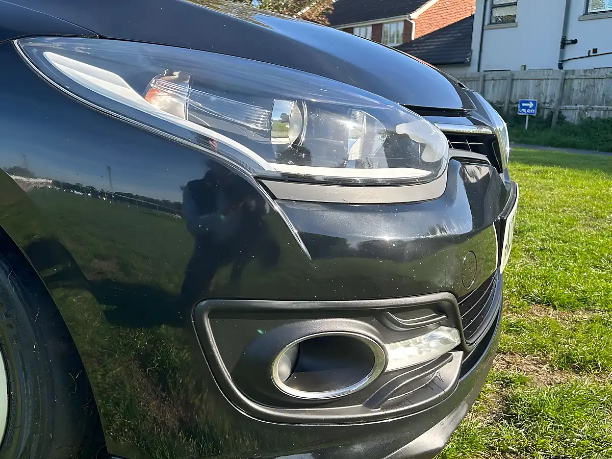 Used 2014 Renault Megane Limited Edition Diamond Black - Interior and Exterior details 7