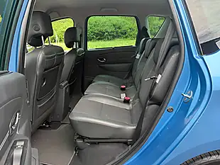 Used 2014 Renault Scenic Dynamique Tomtom Azzuro Blue - Interior and Exterior details 10