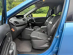 Used 2014 Renault Scenic Dynamique Tomtom Azzuro Blue - Interior and Exterior details 6