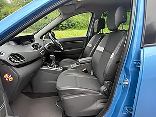 Used 2014 Renault Scenic Dynamique Tomtom Azzuro Blue - Interior and Exterior details 9