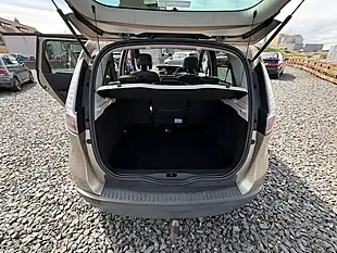 Used 2014 Renault Scenic Dynamique Tomtom Beige - Interior and Exterior details 13