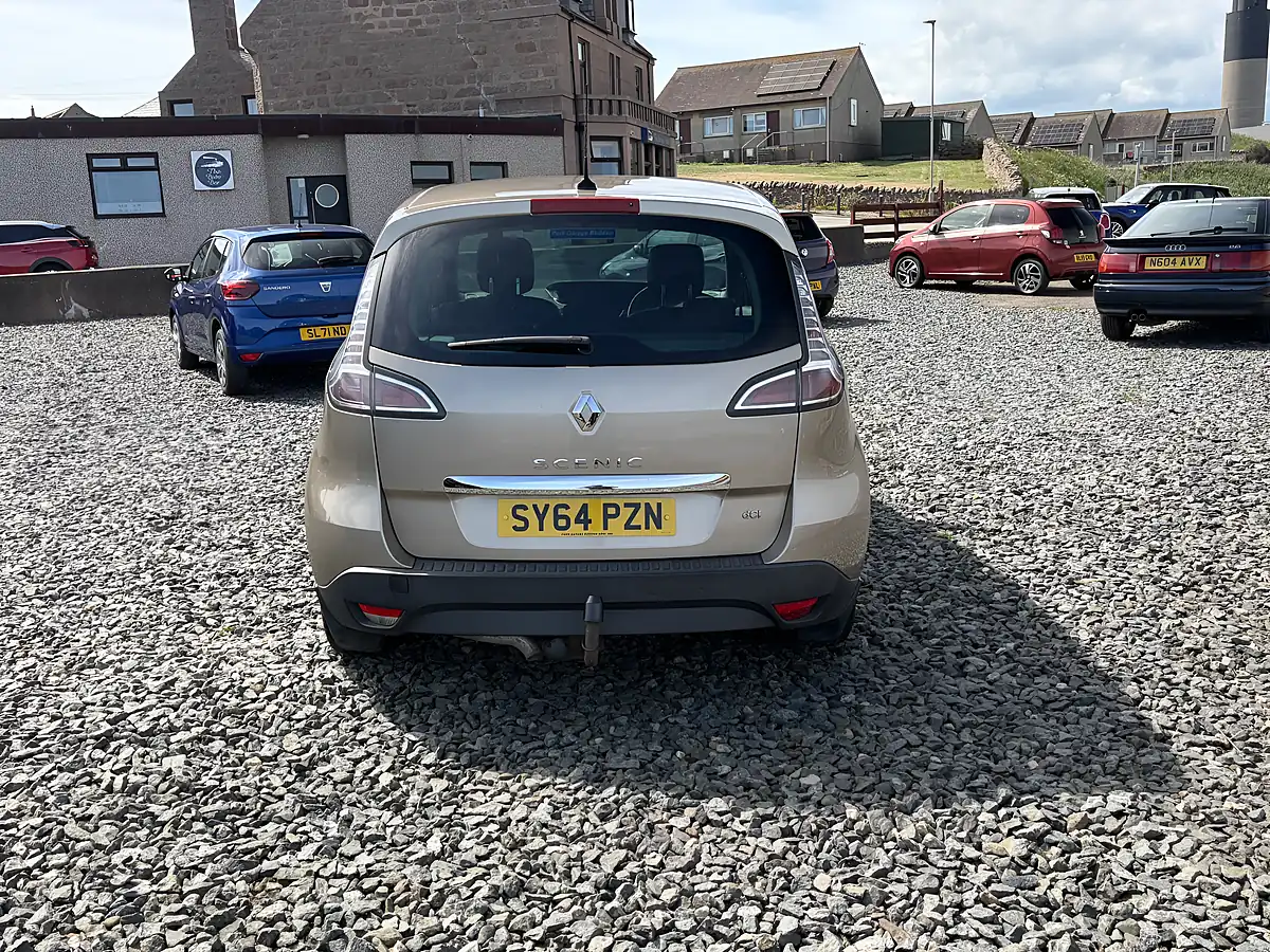 Used 2014 Renault Scenic Dynamique Tomtom Beige - Interior and Exterior details 6