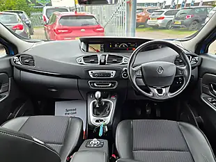 Used 2014 Renault Scenic Dynamique Tomtom Blue - Interior and Exterior details 10