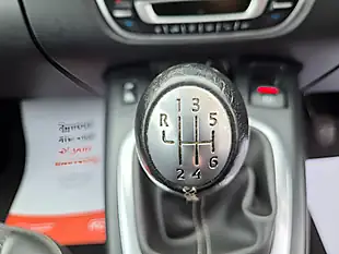 Used 2014 Renault Scenic Dynamique Tomtom Blue - Interior and Exterior details 13