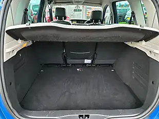 Used 2014 Renault Scenic Dynamique Tomtom Blue - Interior and Exterior details 19