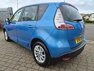Used 2014 Renault Scenic Dynamique Tomtom Blue - Interior and Exterior details 5