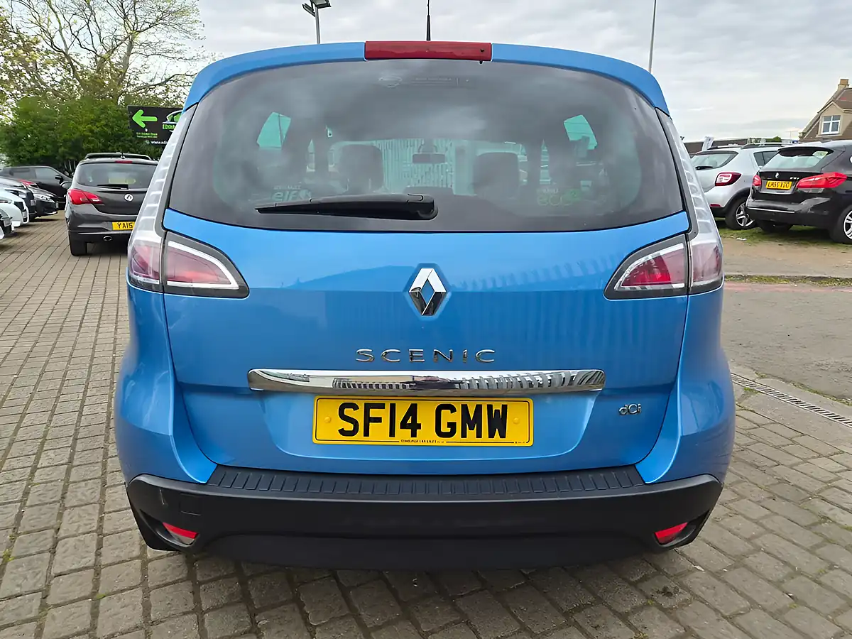 Used 2014 Renault Scenic Dynamique Tomtom Blue - Interior and Exterior details 6