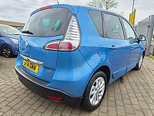 Used 2014 Renault Scenic Dynamique Tomtom Blue - Interior and Exterior details 7