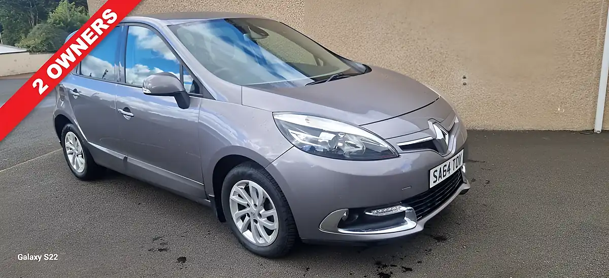 Used 2014 Renault Scenic Dynamique Tomtom Grey - Front View