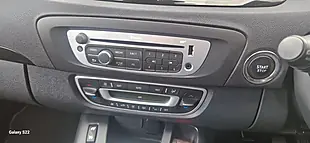 Used 2014 Renault Scenic Dynamique Tomtom Grey - Interior and Exterior details 9