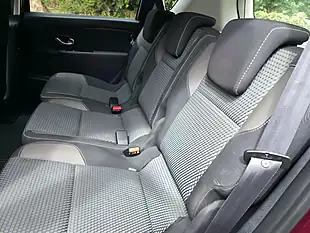 Used 2014 Renault Scenic Xmod Dynamique Tomtom Red - Interior and Exterior details 12