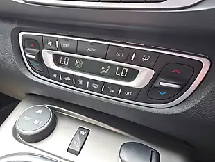 Used 2014 Renault Scenic Xmod Dynamique Tomtom Red - Interior and Exterior details 13