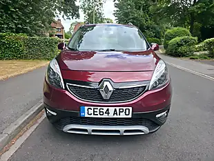 Used 2014 Renault Scenic Xmod Dynamique Tomtom Red - Interior and Exterior details 2