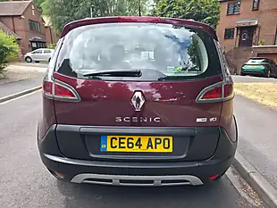 Used 2014 Renault Scenic Xmod Dynamique Tomtom Red - Interior and Exterior details 6
