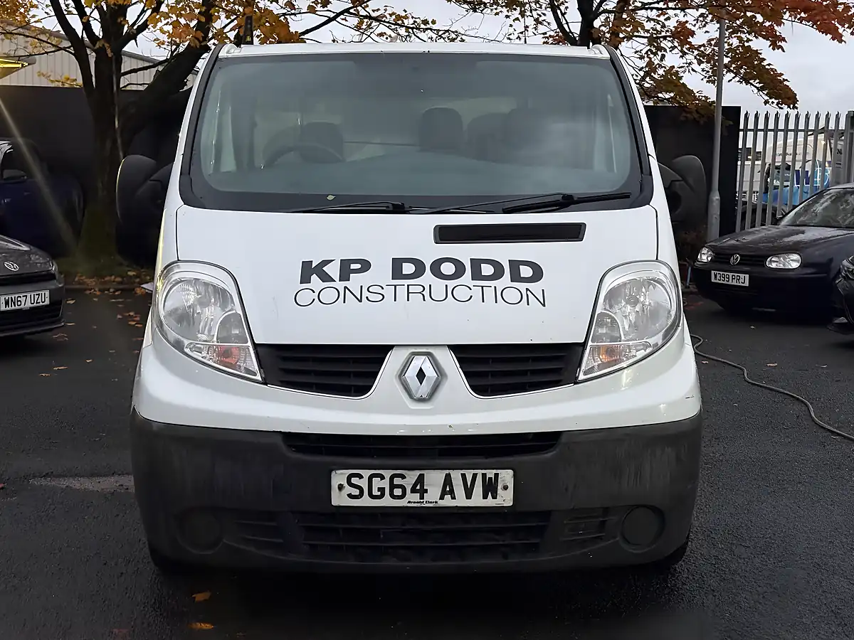 Used 2014 Renault Trafic SL27 Sport L1 H1 White - Interior and Exterior details 3