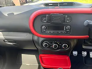 Used 2014 Renault Twingo Dynamique White - Interior and Exterior details 12
