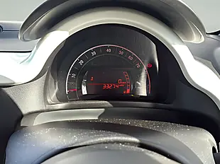 Used 2014 Renault Twingo Play Powder Blue - Interior and Exterior details 9